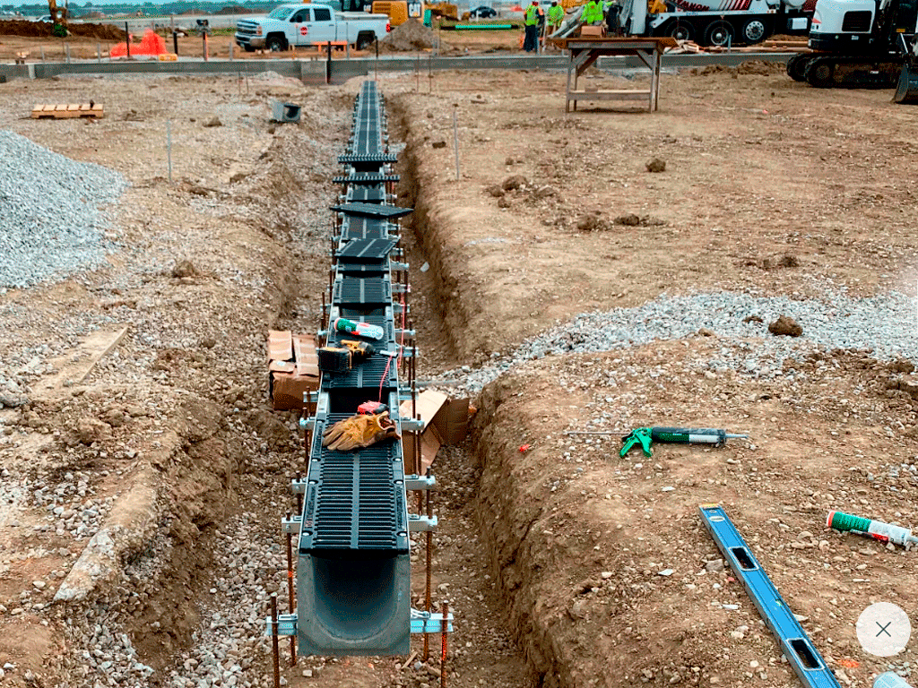 Лоток водоотводный фибробетонный серия PRO DN200 H210 с решеткой чугунной D400 (1000х260х210мм)