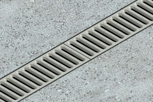 Rigola din plastic Easy2 DN100 H70, cu grătar în fante din oțel zincat (1000x125x70mm) clasa de sarcini A15