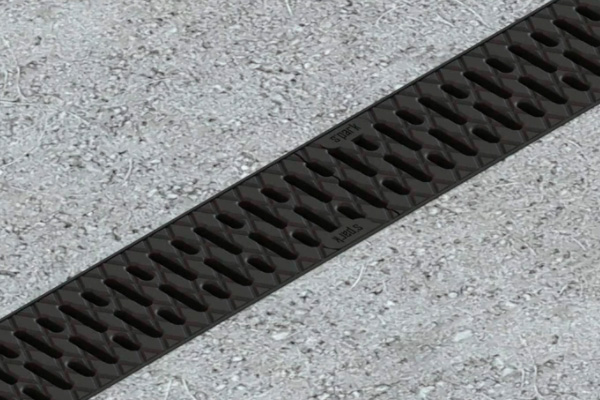 Rigola din plastic Easy3 DN100 H100, cu grătar în fante din plastic (1000x125x100mm) clasa de sarcini A15