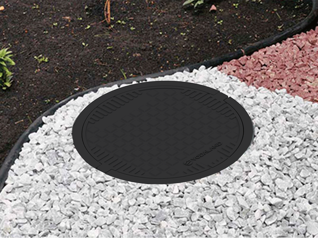 Capac negru rotund, compozit, cu diametrul rama Dext=725mm, pas liber=600mm, H=58mm, clasa de sarcini pina la 1tona 