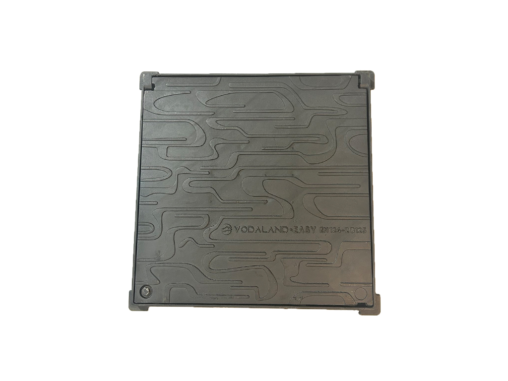 Capac fontă Urban pătrat cu rama 620x620 mm, pas liber 550x550 mm, H=38 mm, clasa de sarcini B125 EN 124-2:2016