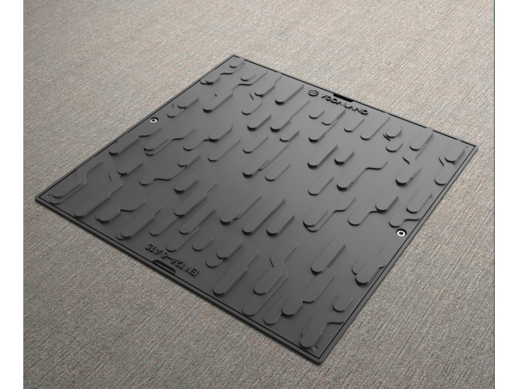 Capac din plastic negru pătrat 500x500 mm, H=80mm, pas liber 330x330mm, cu 2 lacate, clasa de sarcini A15 conform EN124-6