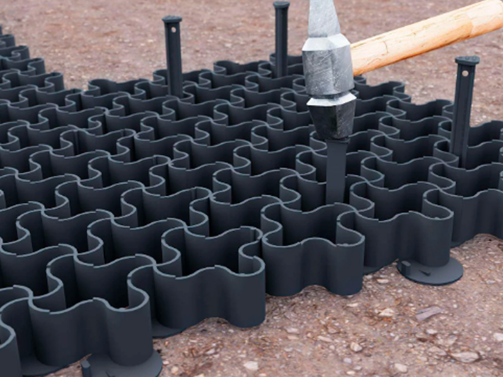 Ancoră universală cu înălțimea 180 mm, din plastic pentru fixare bordure și pavele ecologice