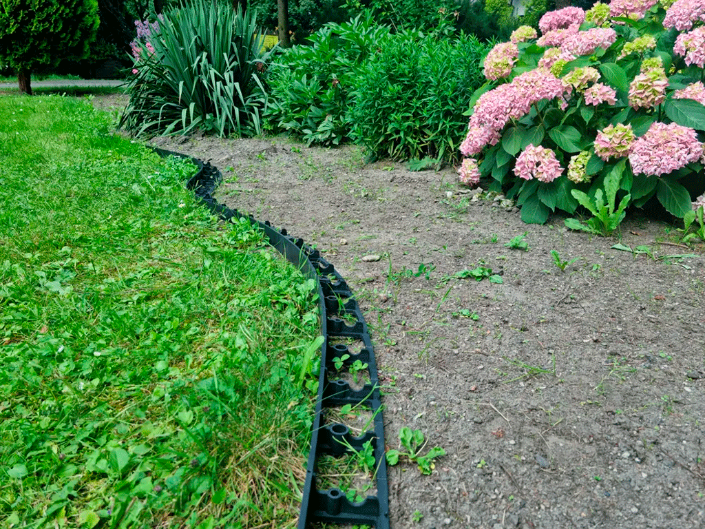 Bordură decorativă din plastic pentru pavaje și amenajare grădină (L=1000mm, H=78mm)