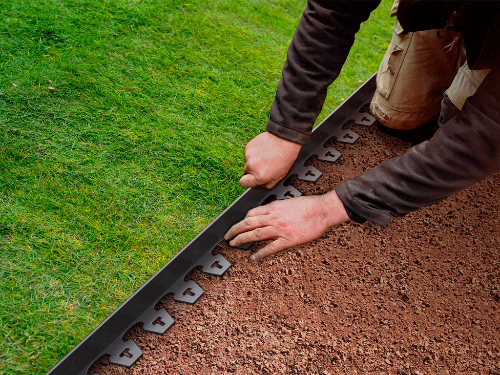 Bordura din plastic New Fix Light negru in set cu ancora 18 buc si fixator 3 buc