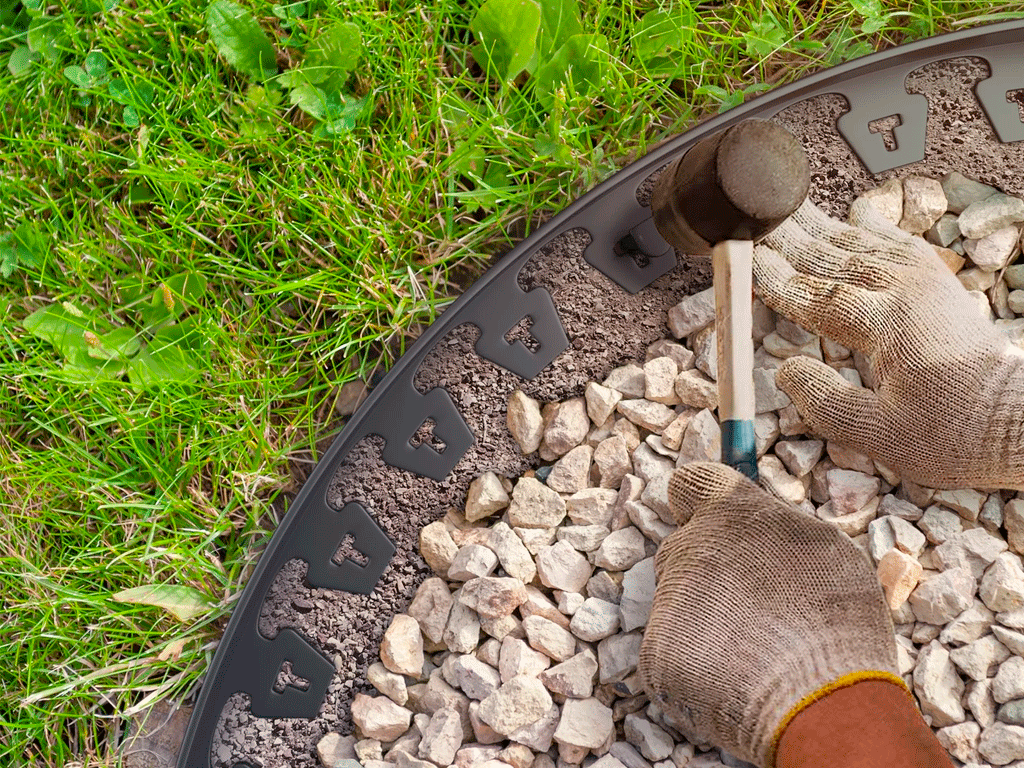 Bordura din plastic New Fix Light negru in set cu ancora 18 buc si fixator 3 buc