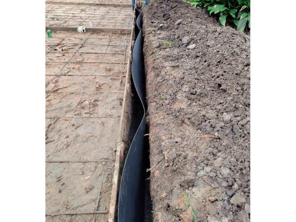 Armo-protecție (bariera anti-radacini) în rolă 0,6x10m (6m2), grosimea 1,3mm neagră, din polietilenă