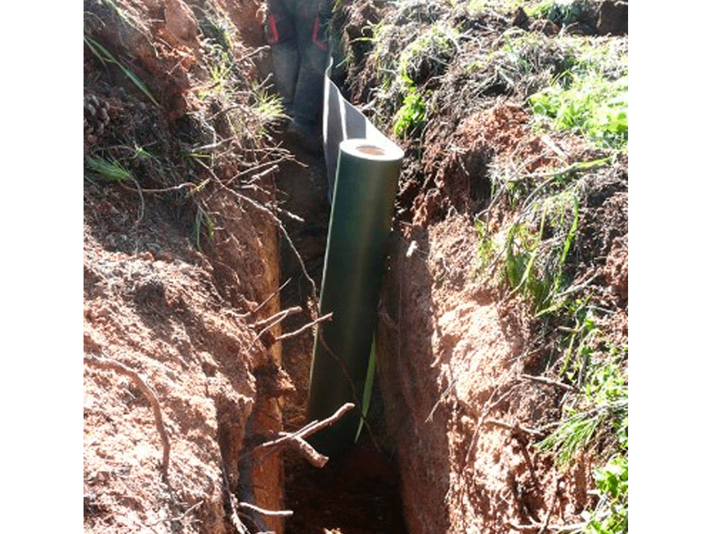 Armo-protecție (bariera anti-radacini) în rolă 0,6x10m (6m2), grosimea 1,3mm neagră, din polietilenă