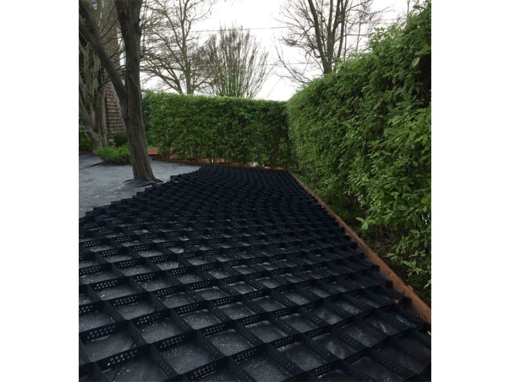 Георешетка TERRA 6000X2550мм, H=300мм, ячейка 220x220мм (39.0кг/модуль, S=15,3м2)