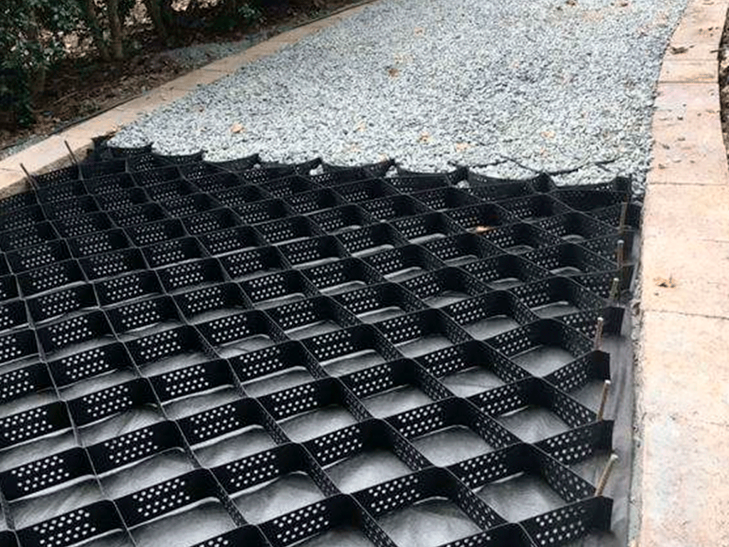 Георешетка TERRA 6000X2550мм, H=300мм, ячейка 220x220мм (39.0кг/модуль, S=15,3м2)