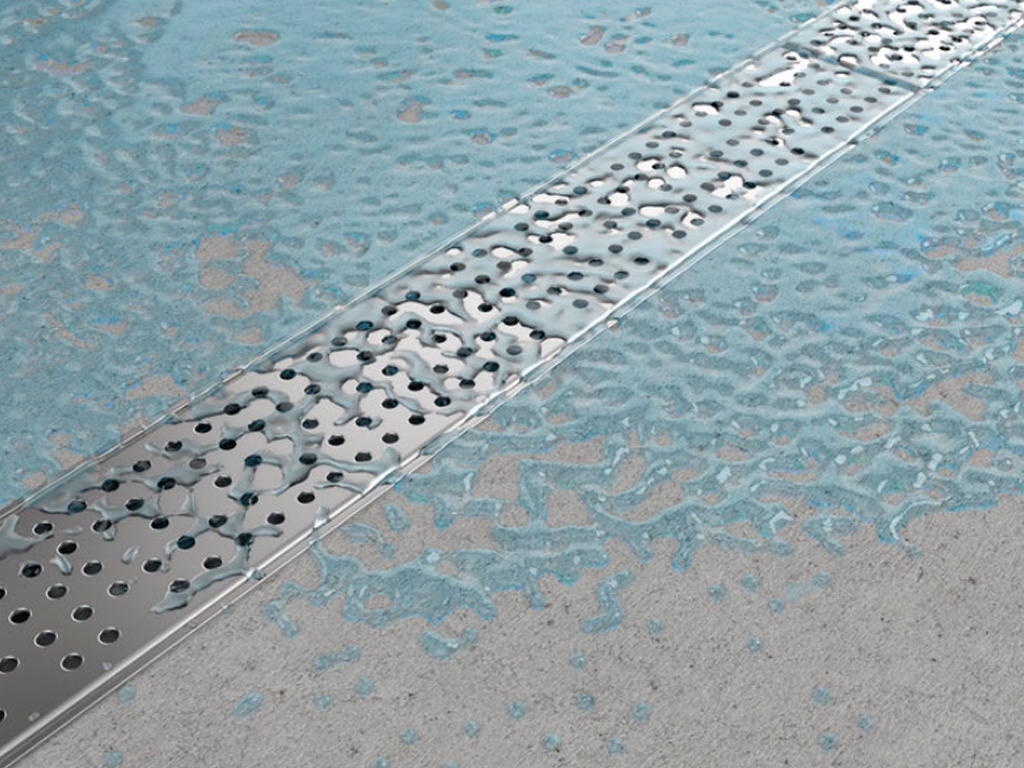 Водоотводный лоток Balcony с перфорированной решеткой из нержавеющей стали L=1000 мм, с уклоном и сливом по центру Д=50 мм (1000x120x20-22,5мм)