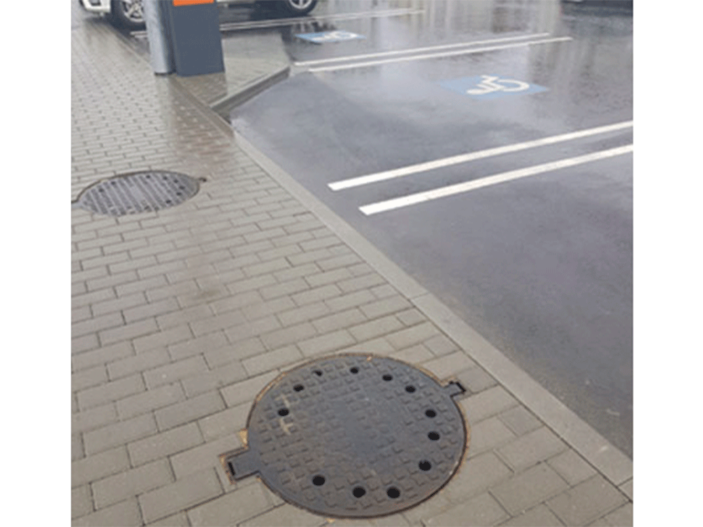 Capac pluvial din fontă ductilă rotund (ventilat (6 gauri)) Dext=775mm, pas liber=600mm, H=100mm clasa de sarcini D400