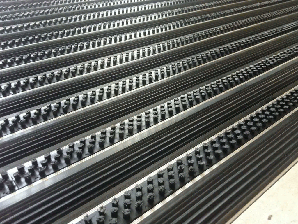 Придверная решетка СИТИ (ЩЁТКА+РЕЗИНА)