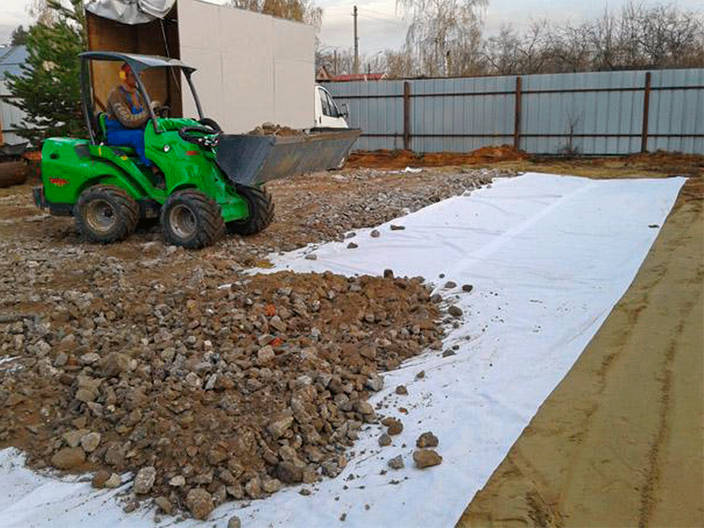 Геотекстиль тканный TERAFORT PES300, плотность 300гр/м2 (рулон 2х50м)